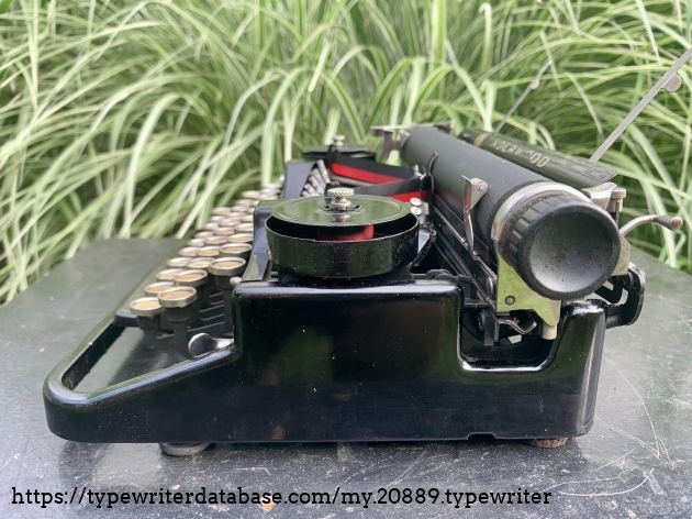 1922 Underwood Portable 3 Bank on the Typewriter Database