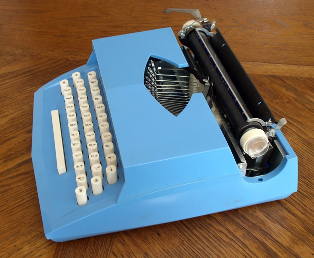 1966 Sears Easy Touch on the Typewriter Database