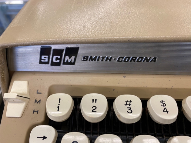 Smith Corona "Super Sterling" from the maker logo on the left side...