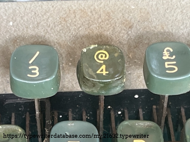 The only number key to discolour is the 4. Why? I have no idea.