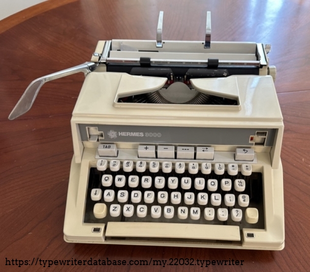 Front view of typewriter.