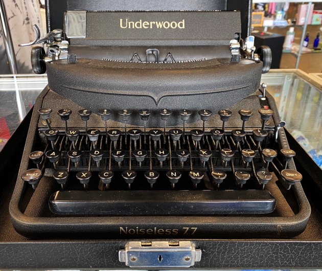 Underwood "Noiseless 77" from the front...