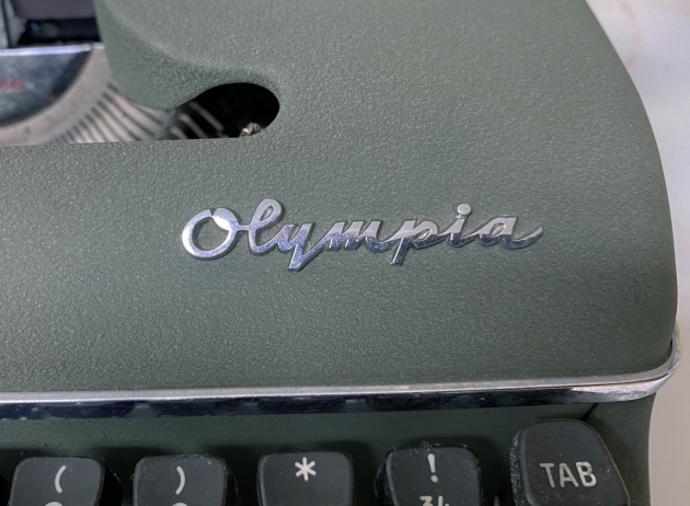 Olympia "SM3" from the logo on the top...