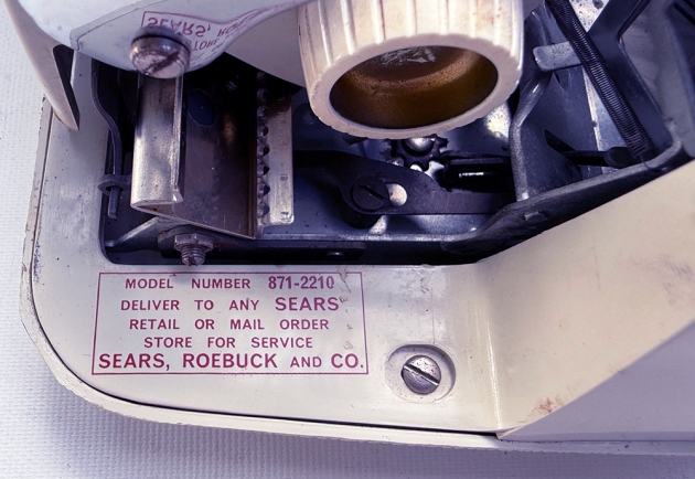 Sears "Attache'" from the left side, detail... Sears "Attache'" from the left side, detail...