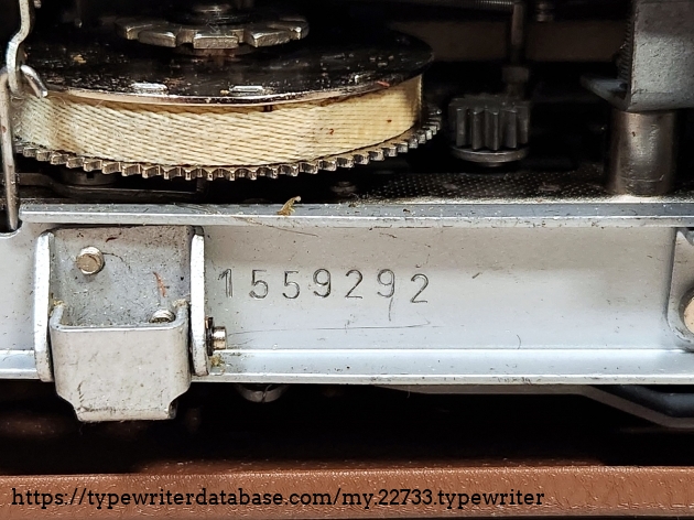 Serial number 1559292, located underneath the typewriter at the very rear.
