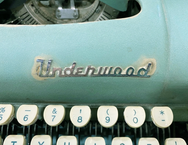 Underwood "Jewell" from the maker logo on the front...