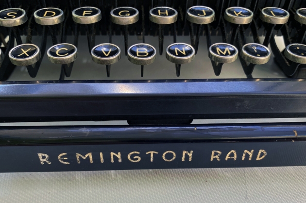 Remington "Model 5" from the maker logo on the bottom...