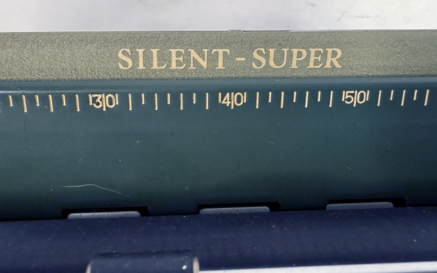 Smith Corona "Silent Super" from the model logo on the top...