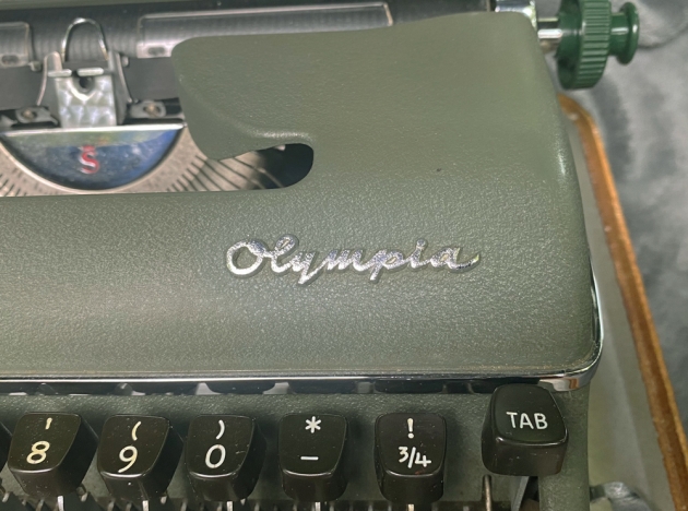 Olympia "SM4" from the maker logo on the top...