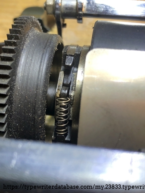 the platen freewheel clutch after I had erroneously removed the ring with number 9 DIN 6799  the drawing. 
I was looking for a way to remove the platen. This was not the way. Now I only had an extra reason to remove the platen