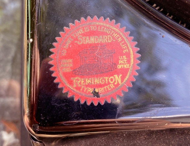 Remington "Portable" from the sticker on the top...