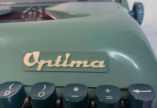 Optima "Super" from the logo on the front...