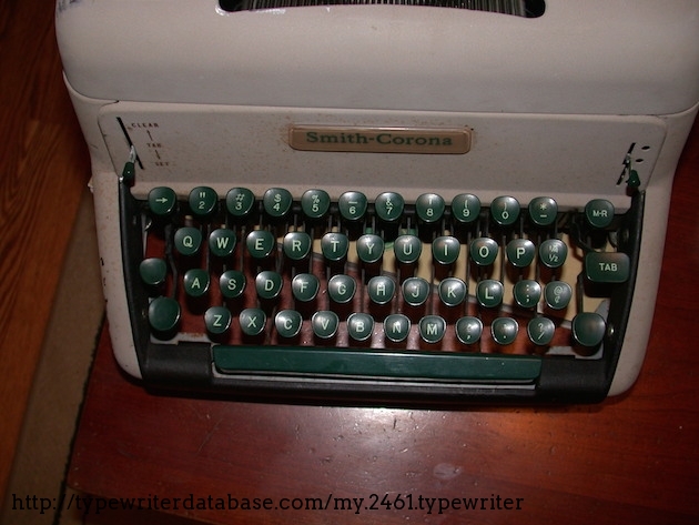 The keyboard on the Pacemaker is moulded in 'Spruce Green'.