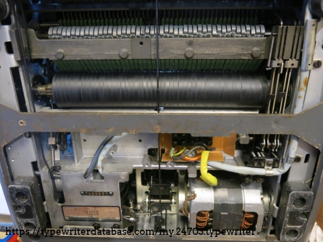 Bottom inside of the mechanism Bottom inside of the mechanism