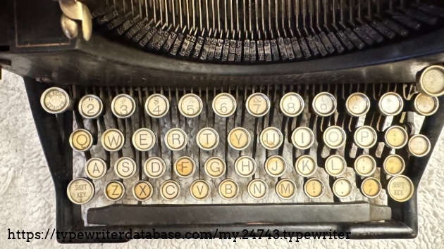 Top view of keys and type slugs, Underwood No. 5