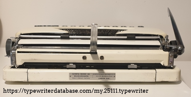 Back plate : Olympia Werke AG. Wilhelmshaven. Made in Western Germany Back plate : Olympia Werke AG. Wilhelmshaven. Made in Western Germany