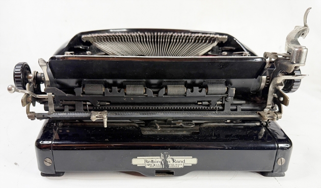 Remington "Streamliner" from the back... Remington "Streamliner" from the back...