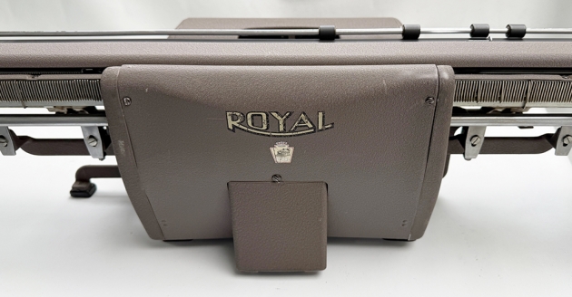 Royal "HH" from the back... Royal "HH" from the back...