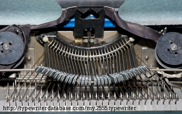 Note the lack of plastic pieces in the chassis and typebar linkages! This is one serious typing machine!