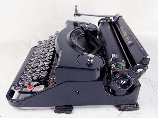 Remington Rand "Model 1" from the right... Remington Rand "Model 1" from the right...