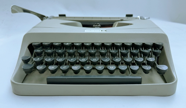 Underwood "18" from the front... Underwood "18" from the front...
