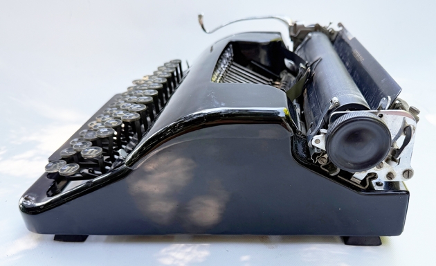Smith Corona "Sterling" from the right side...