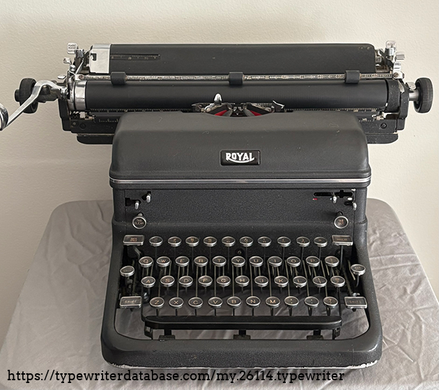 1948 Royal KMM w/14" carriage