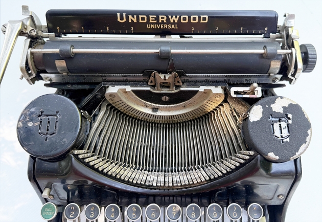 Underwood "Universal" from under the hood...
