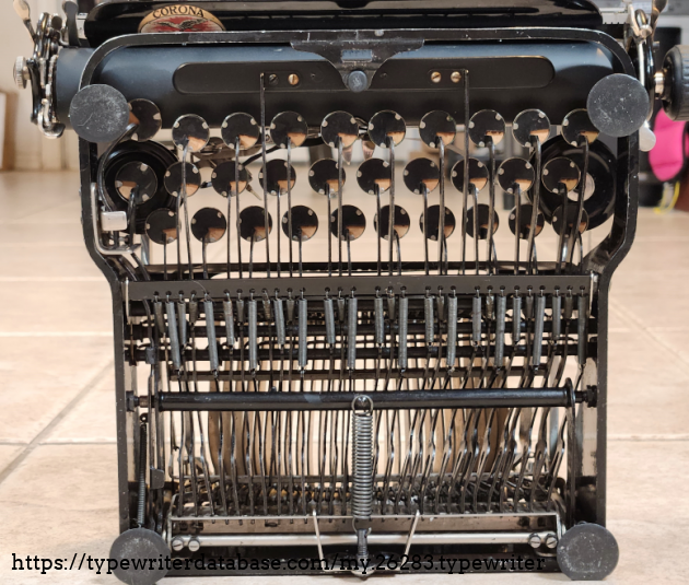 Here you can see the very simple mechanism used for this typewriter. It's really quite an elegantly simple design, though it comes with some mechanical limitations.