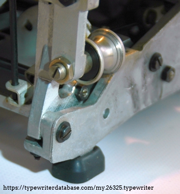 the carriage frame with  a roller
Mounting screw  at bottomg and at middle right