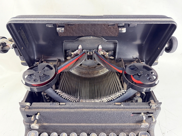 Royal "KMG" from under the hood...