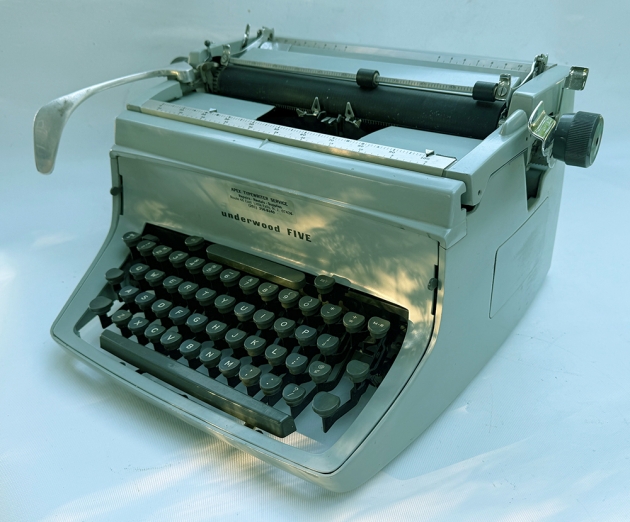 Underwood "Touchmaster Five" from the right, 3/4 view...