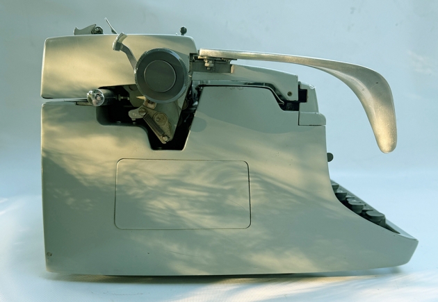 Underwood "Touchmaster Five" from the left side...