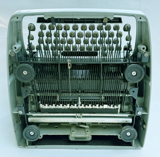 Underwood "Touchmaster Five" from the bottom...
