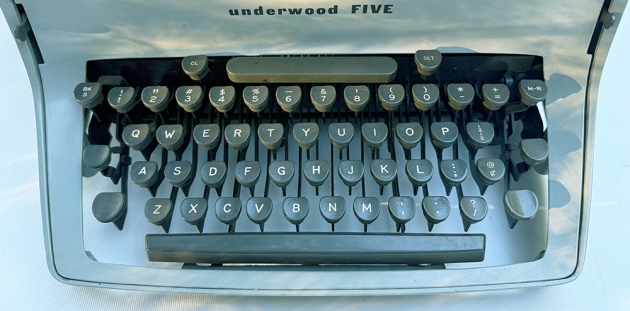 Underwood "Touchmaster Five" from the keyboard...