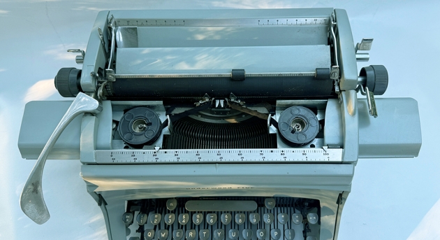 Underwood "Touchmaster Five" from under the hood...