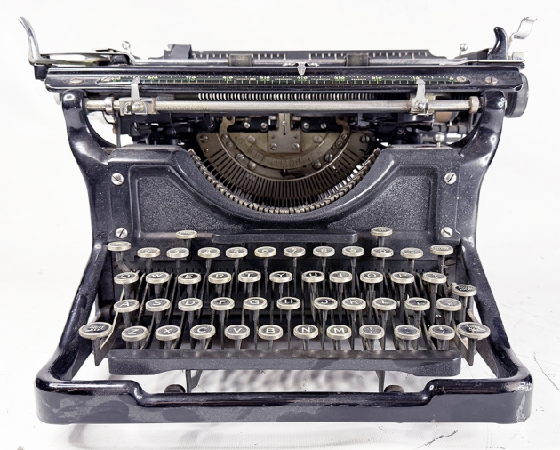 Underwood "6" from the front...
