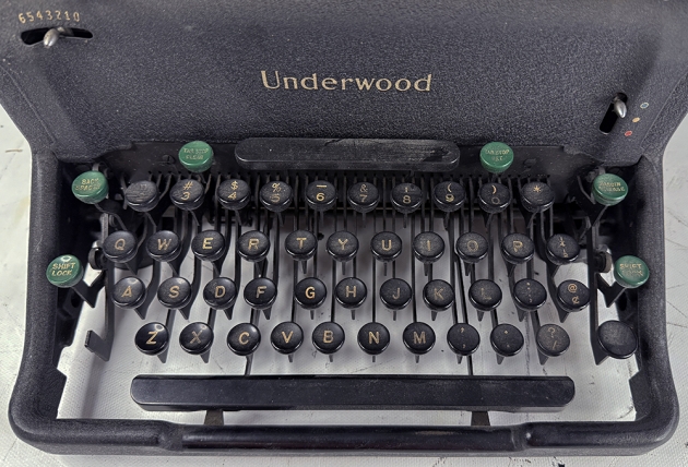 Underwood "SS" from the keyboard...