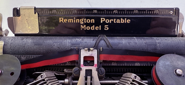 Remington "Portable 5" from the maker/model logo...