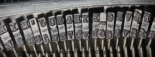 Type slug detail, center.