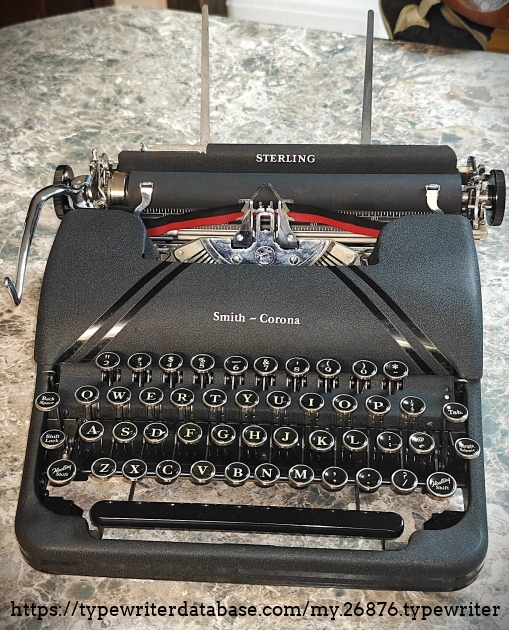 Front view with paper rests extended, from original gallery set (used to be the gallery main photo).