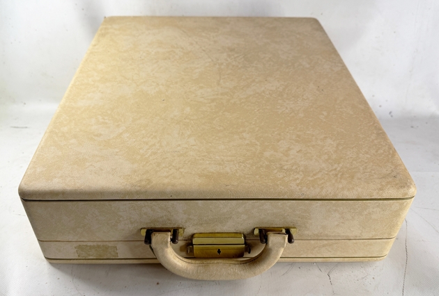 Olivetti "Studio 44" travel case...