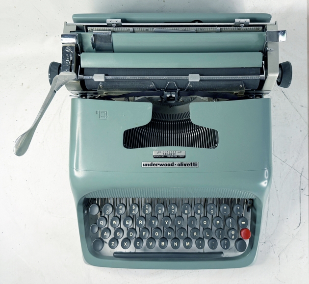 Olivetti "Studio 44" from the top...