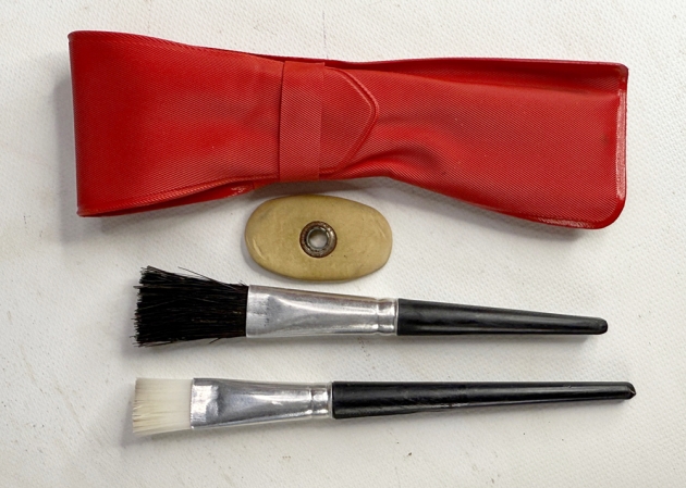 Olivetti "Studio 44"  tool pouch...