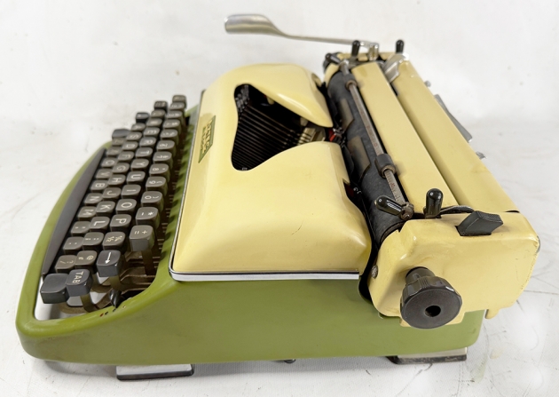 Aztec (Rheinmetall) "600" from the right side...