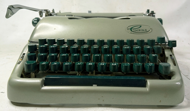 Groma "Combina" from the front...