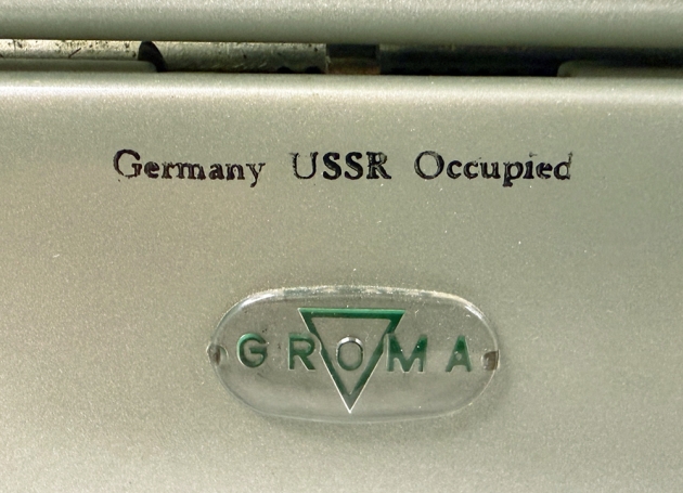 Groma "Combina" from the back, detail...