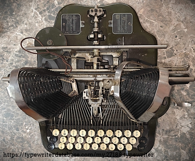 Top view, carriage and front panel (and other parts) off.