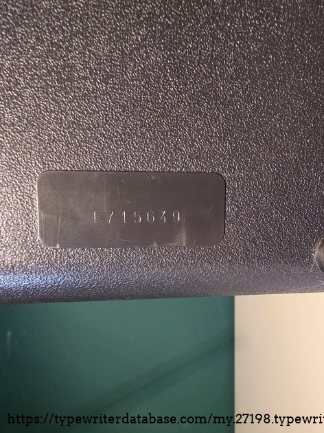 The serial number on the bottom of the machine. I could not match it with the serialnumber page. If you have an idea, please leave a comment!