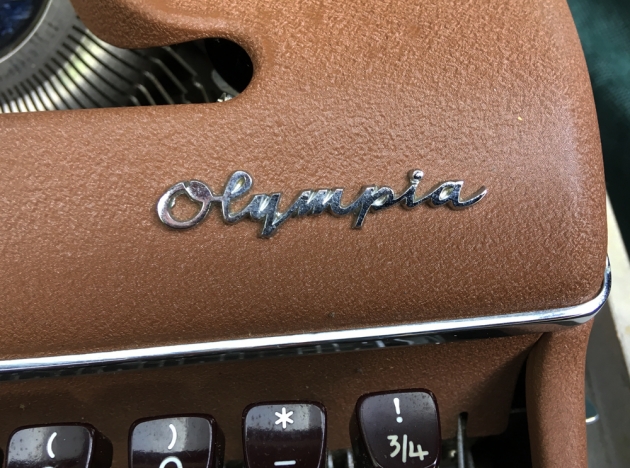 Olympia "SM3" from the maker logo on the top...